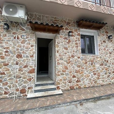 Апартаменты Stone House 48 M Ахарне Экстерьер фото