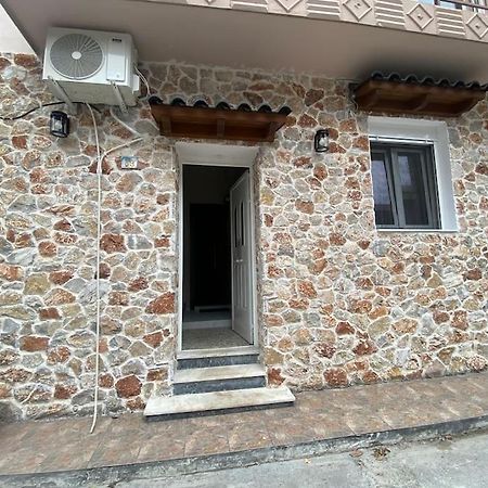 Апартаменты Stone House 48 M Ахарне Экстерьер фото